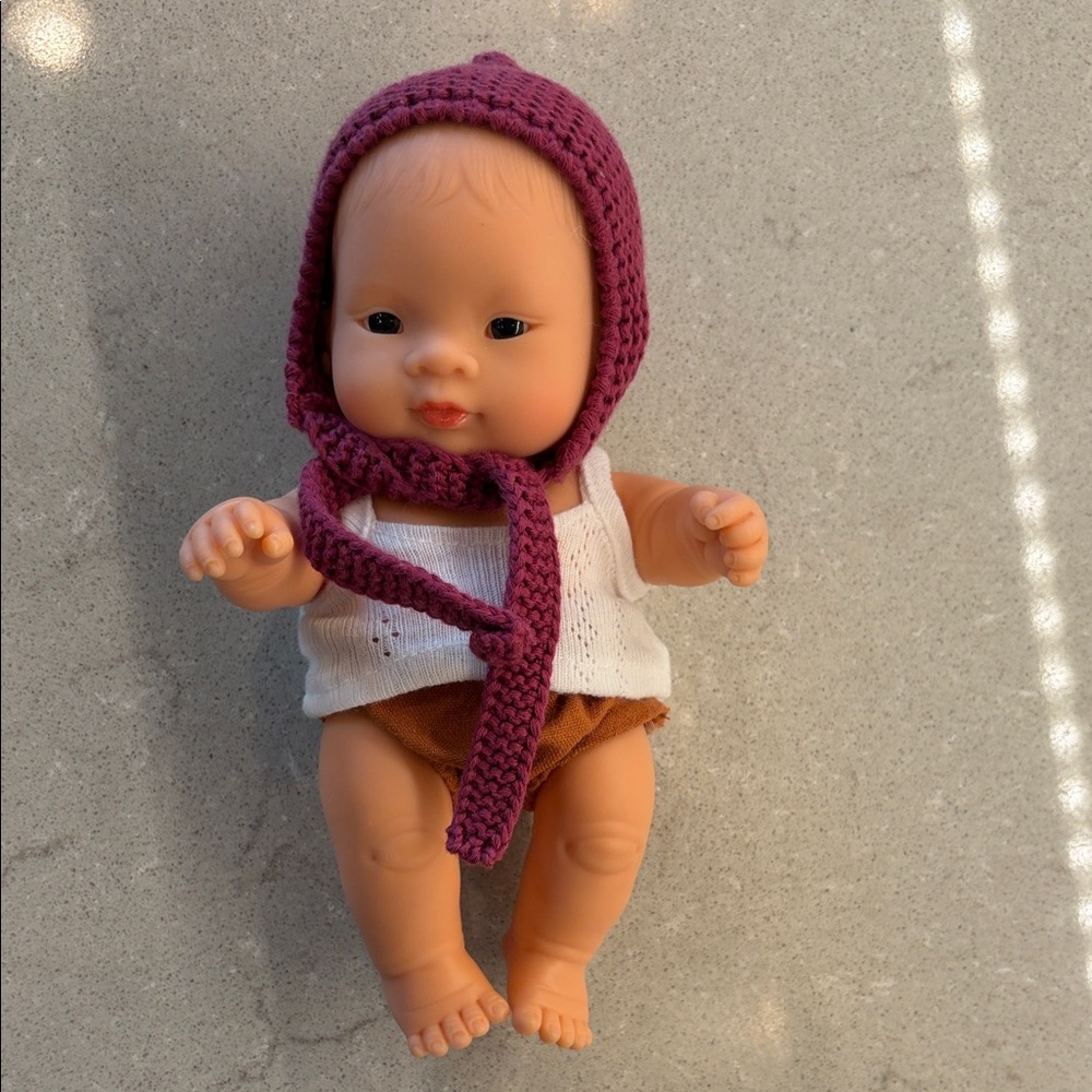 Educational anatomically correct female doll